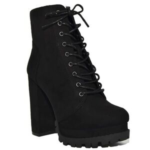 NEW! Wild Diva Lounge Black Combat Platform Heeled Bootie - Size 9